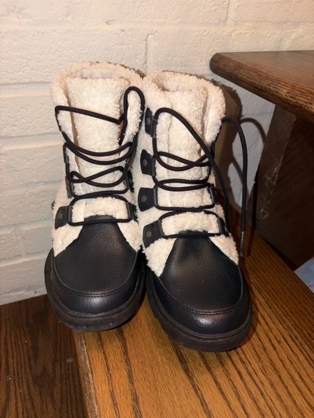 Authentic Sorel Explorer II Joan Cozy Boots— Like New— Size 7